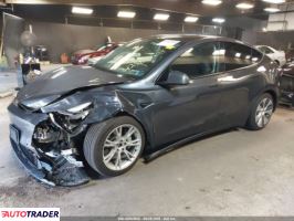 Tesla Model Y 2021 Tesla Model Y 2021