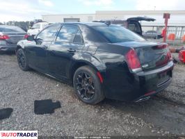 Chrysler 300C 2022 3