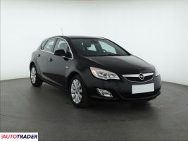 Opel Astra - zobacz ofertę