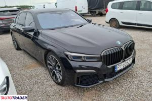 BMW 740 2021 3.0 340 KM