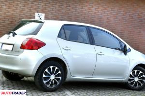 Toyota Auris 2010 1.3 105 KM