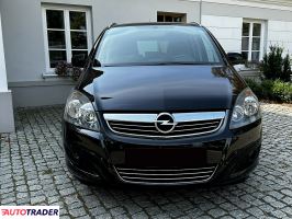 Opel Zafira 2011 1.8 140 KM