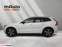 Volvo XC60 2022 2.0 197 KM