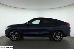 BMW X6 2023 3.0 281 KM