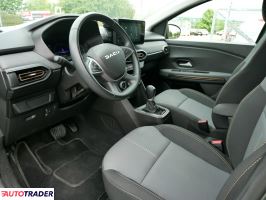 Dacia Pozostałe 2024 1.6 140 KM