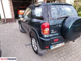 Toyota RAV 4 2000 2.0 150 KM