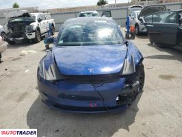 Tesla Model 3 2024