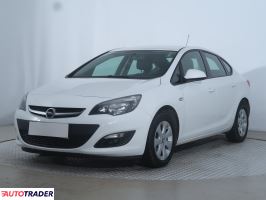 Opel Astra 2019 1.4 138 KM