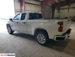 Chevrolet Silverado 2021 4