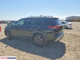 Nissan Pathfinder 2022 3