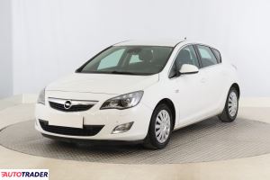 Opel Astra 2009 1.6 177 KM