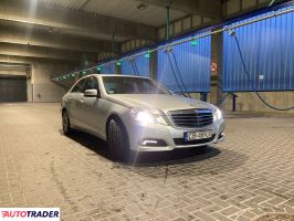 Mercedes E-klasa 2009 3.0 231 KM