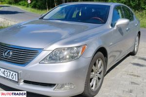 Lexus LS - zobacz ofertę