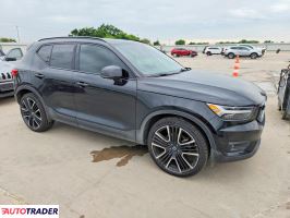 Volvo XC40 2022 2