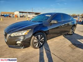 Nissan Altima - zobacz ofertę