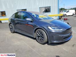 Tesla Model X 2024
