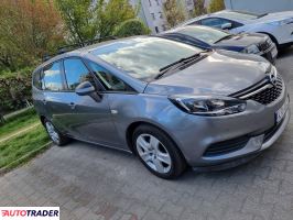 Opel Zafira 2017 1.4 140 KM