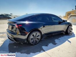 Tesla Model 3 2025