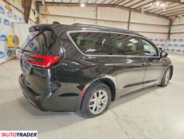 Chrysler Pacifica 2022 3