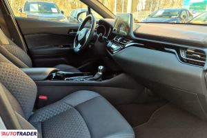 Toyota C-HR 2023 1.8 122 KM