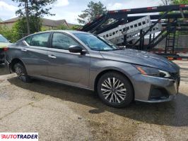 Nissan Altima 2025 2