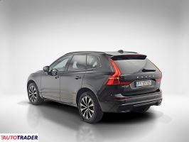 Volvo XC60 2023 2.0 197 KM