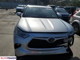 Toyota Highlander 2020 3