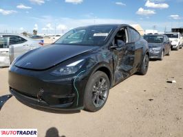 Tesla Model Y - zobacz ofertę
