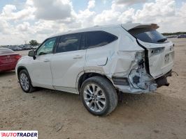 Toyota Highlander 2020 3