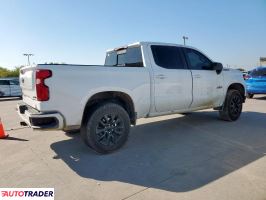 Chevrolet Silverado 2021 3