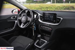 Kia Ceed 2023 1.5 156 KM