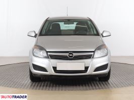 Opel Astra 2011 1.6 113 KM