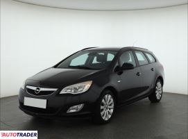 Opel Astra 2011 1.4 138 KM
