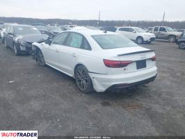 Audi S4 2021 3