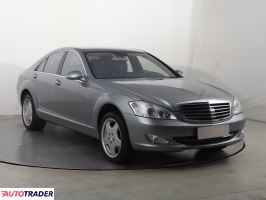 Mercedes S-klasa 2007 5.5 382 KM