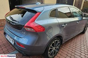 Volvo V40 2012 1.6 150 KM