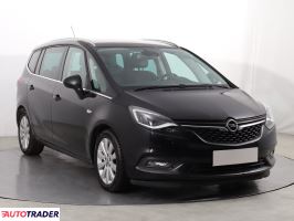 Opel Zafira 2018 1.4 138 KM