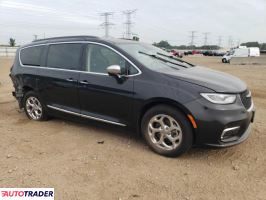 Chrysler Pacifica 2022 3