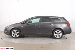 Opel Astra 2011 1.4 138 KM