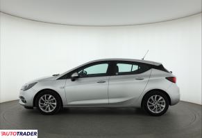 Opel Astra 2019 1.2 108 KM