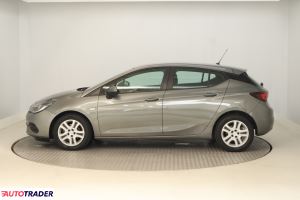 Opel Astra 2020 1.2 143 KM