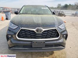 Toyota Highlander 2020 3
