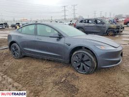 Tesla Model 3 2025
