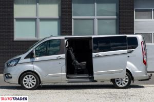 Ford Tourneo Custom 2023 2 150 KM Ford Tourneo Custom 2023 2 150 KM