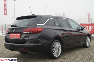 Opel Astra 2017 1.4 125 KM