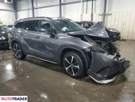 Toyota Highlander 2021 3