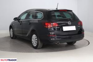 Opel Astra 2011 1.4 138 KM