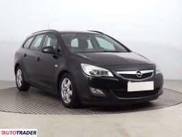 Opel Astra 2011 2.0 158 KM