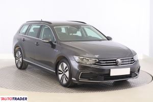 Volkswagen Passat 2021 1.4 214 KM