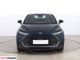 Toyota C-HR 2024 1.8 120 KM